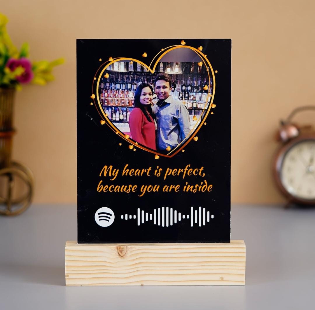 ๐ Personalized Melody: "Wooden Spotify Table top"