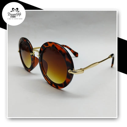 Retro Oval Sunglasses with Gold Metal Temples – Brown Black Frame & Gradient Brown Lens