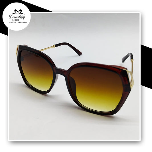 Classic Square Sunglasses – Shell Frame with Brown-Yellow Gradient Lenses & Gold Temples