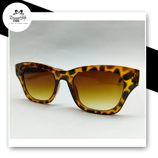 Square Sunglasses with Gradient Brown-Yellow Lenses – Retro Leopard Print Frame